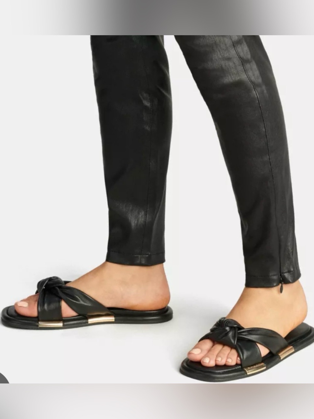 Coach Brooklyn Sandal 🩴
